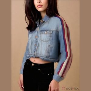 FOREVER 21 Light Wash Cropped Bohemian Raw Edges Jean Jacket Size Medium